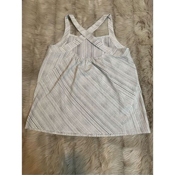 ATHLETA ARRIVAL TANK Size Medium AMARA STRIPE WHITE - Picture 6 of 9